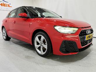 krockskadad bil auto Audi A1 Sportback 30 TFSI S Line pro 2019/1