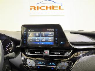 Toyota C-HR 1.2 Turbo picture 16