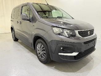 Auto incidentate Peugeot Rifter MPV 1.2 PureTech 110 Style 2021/3