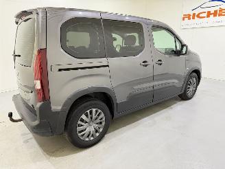 Peugeot Rifter MPV 1.2 PureTech 110 Style picture 19