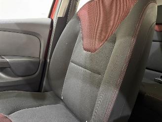 Renault Clio HB 1.216V 75 Collection Airco picture 35
