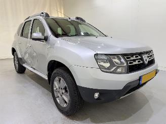 Unfallwagen Dacia Duster 1.2 TCe 125 Prestige Navi/AC 2014/8