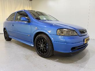  Opel Astra 2.0-16V OPC 2000/2