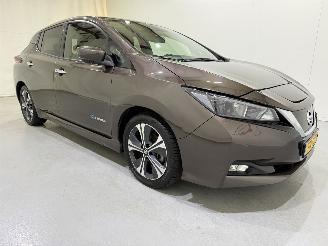 damaged passenger cars Nissan Leaf N-Connecta 40kWh Navi 2018/8