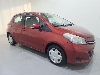 Damaged car Toyota Yaris 1.0 VVT-i Aspiration 5Drs AC Trekhaak 2012/8