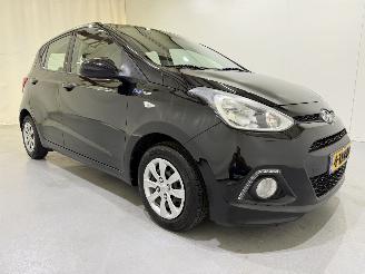 skadebil auto Hyundai I-10 1.0 Blue i-Motion Comfort Plus 2014/11
