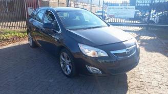  Opel Astra Astra J Sports Tourer (PD8/PE8/PF8), Combi, 2010 / 2015 1.4 Turbo 16V 2011/1