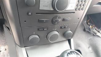 Opel Astra Astra H SW (L35), Combi, 2004 / 2010 1.9 CDTi 120 picture 22