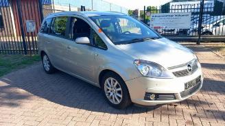 Auto da rottamare Opel Zafira Zafira (M75), MPV, 2005 / 2015 2.2 16V Direct Ecotec 2007/8