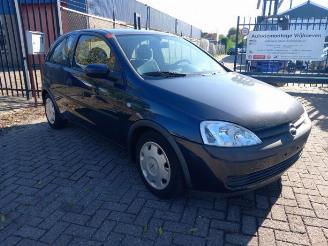 Vrakbiler auto Opel Corsa Corsa C (F08/68), Hatchback, 2000 / 2009 1.2 16V 2001/3