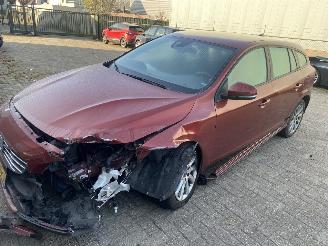 Avarii autoturisme Volvo V-60 2.0 D 2015/4