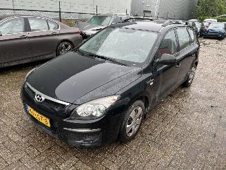 Tweedehands auto Hyundai I-30 CW  1.4i Blue Dynamic Bns 2010/5