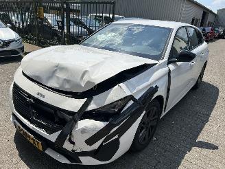 Coche accidentado Peugeot 308 SW 1.2 PureTech Active Pack Business 2023/2