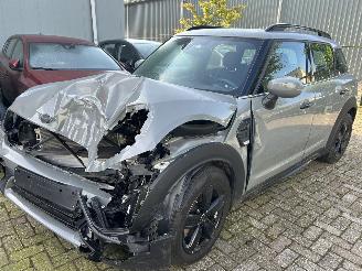uszkodzony samochody osobowe Mini Countryman One  1.5  Automaat 2023/2