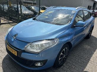 krockskadad bil auto Renault Mégane Stationcar 1.5 DCI Expression 2012/8