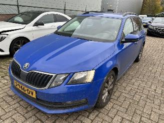 Voiture accidenté Skoda Octavia Stationcar 1.5 Automaat 2020/7