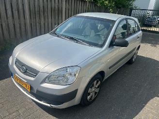 skadebil auto Kia Rio 1.4  X-pect   5 Drs 2007/4