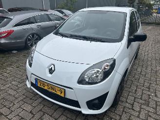Schadeauto Renault Twingo 1.2-16V  Collection 2011/11
