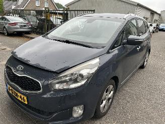 Schadeauto Kia Carens 1.7 Diesel 2013/8
