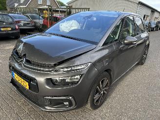 Auto incidentate Citroën Grand C4 SpaceTourer 1.2 PT Feel  Automaat   ( 26959 KM ) 2020/6