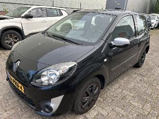 Damaged car Renault Twingo 1.2-16V Authentique 2011/2