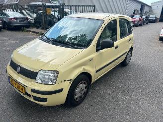 skadebil auto Fiat Panda 1.2 Active 2011/2