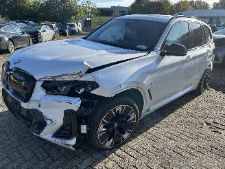 Unfallwagen BMW iX3 Executive ( leer-Panoramadak) 2023/6
