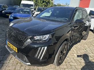 skadebil auto Peugeot 2008 1.2 Hybrid  Automaat Allure  100 KW  ( 5795 Km )  ( nw prijs 40000,00 ) 2025/5