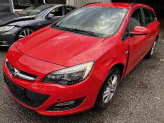 skadebil auto Opel Astra 1.6  Stationcar 2015/7