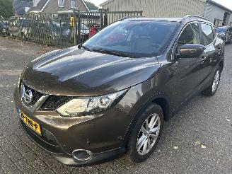 Unfallwagen Nissan Qashqai 1.2 DIG-T  Automaat  ( Leer-Panoramadak ) 2016/7