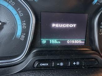 Peugeot Expert Electrisch   Automaat  9 persoons picture 13