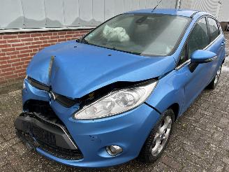 skadebil auto Ford Fiesta 1.25 Ghia 2011/3