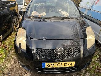 Toyota Yaris 1.3 VVTi Executive picture 2