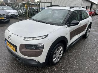 uszkodzony samochody osobowe Citroën C4 cactus 1.2 PureTech Feel 2015/6