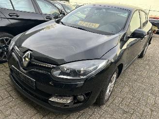 Avarii autoturisme Renault Mégane 1.2 TCe Limited  5 drs 2015/9