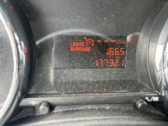 Peugeot 3008 Style  1.2 picture 10