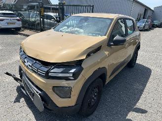 damaged passenger cars Dacia Spring Expression 26,8 kWh   Automaat   ( 6719 Km ) 2025/11
