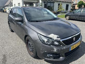 Peugeot 308 SW 1.2 PureTech picture 4