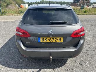 Peugeot 308 SW 1.2 PureTech picture 6