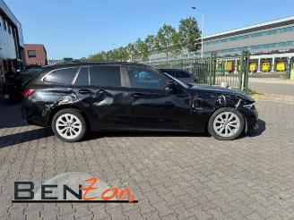 Salvage car BMW 3-serie 3 serie Touring (G21), Combi, 2019 320e 2.0 TwinPower Turbo 16V 2021/7