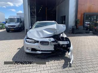 Vrakbiler auto BMW 3-serie 3 serie (F30), Sedan, 2011 / 2018 328i 2.0 16V 2012/1