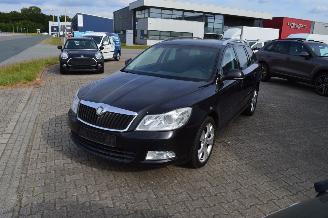 skadebil auto Skoda Octavia 1.4 TSI 90 KW ELEGANCE BUSINESS LINE KLIMA 2009/4