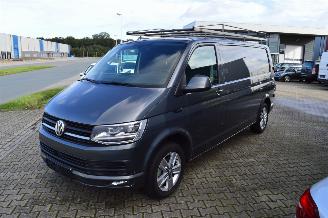 Damaged car Volkswagen Transporter 2.0 TDI 150 KW DSG HIGHLINE LEDER 2017/4