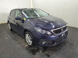 Salvage car Peugeot 308 1.2 Puretech Blue 2018/1