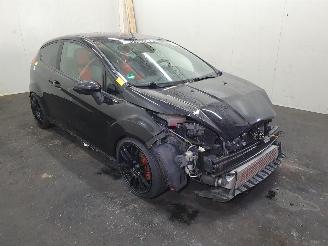 Coche siniestrado Ford Fiesta 1.6 ST1 2014/6