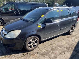 Auto da rottamare Opel Zafira Zafira (M75), MPV, 2005 / 2015 1.8 16V Ecotec 2010/8