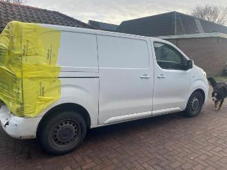 Peugeot Expert Expert (V1/VA/VB/VE/VF/VT/VY), Van, 2016 2.0 Blue HDi 120 16V picture 3