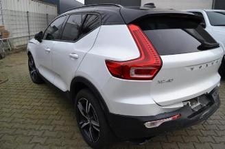 Vrakbiler auto Volvo XC40 XC40 (XZ), SUV, 2017 2.0 T5 16V AWD 2020
