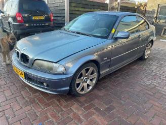 Vrakbiler auto BMW 3-serie 3 serie (E46/2), Coupe, 1998 / 2006 318 Ci 16V 2002/4