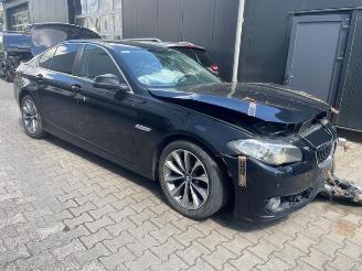 Coche siniestrado BMW 5-serie 5 serie (F10), Sedan, 2009 / 2016 520d xDrive 16V 2016